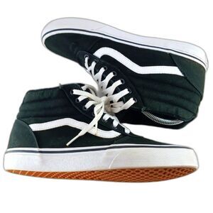 Vans SK8 HI BMX Shoe/Sneaker/Athletic Shoe. Women's 9. NWOT. Black/ White.......